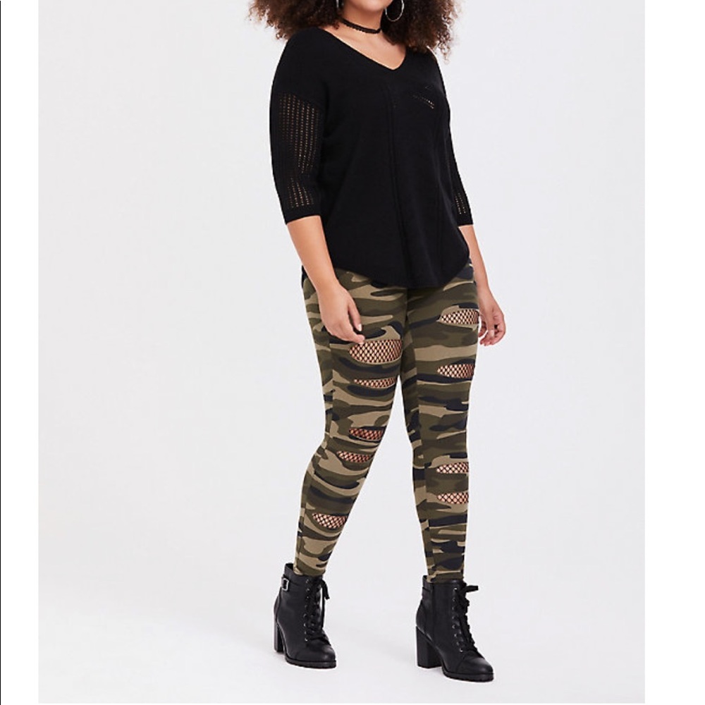 Torrid camo slash leggings sz 2 18/20 BNWT